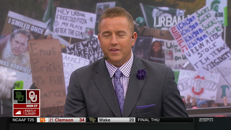 Illustration for article titled "Urban Meyer Is A Juggalo": Your College GameDay Sign Roundup
